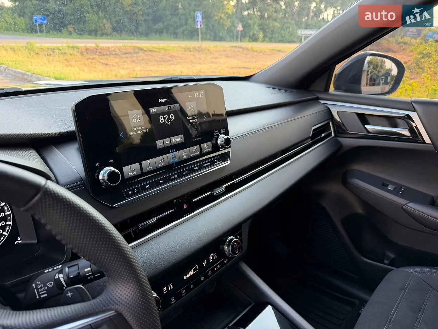 2023 Mitsubishi Outlander - мініатюра 66