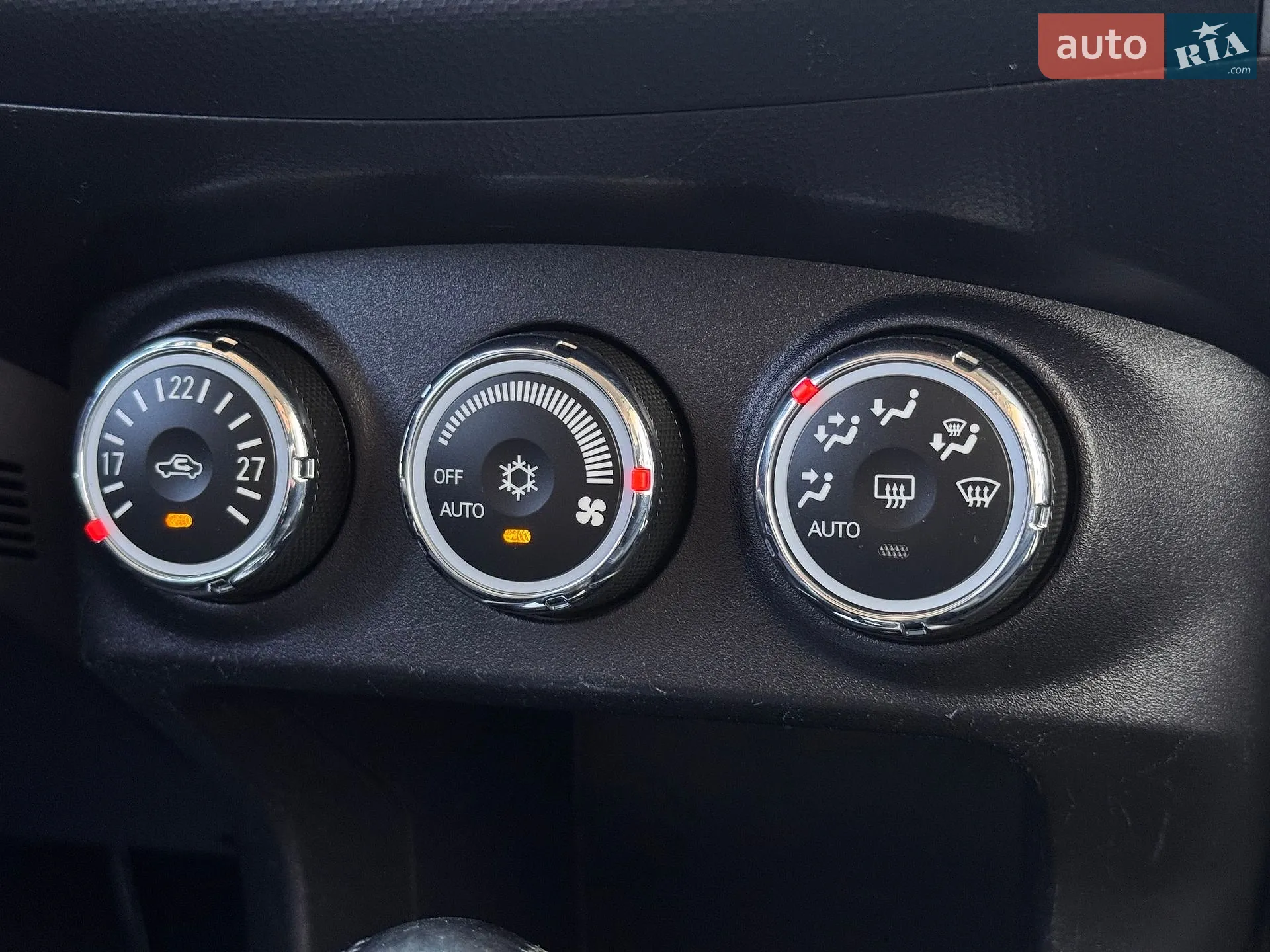 2010 Mitsubishi Outlander - мініатюра 37
