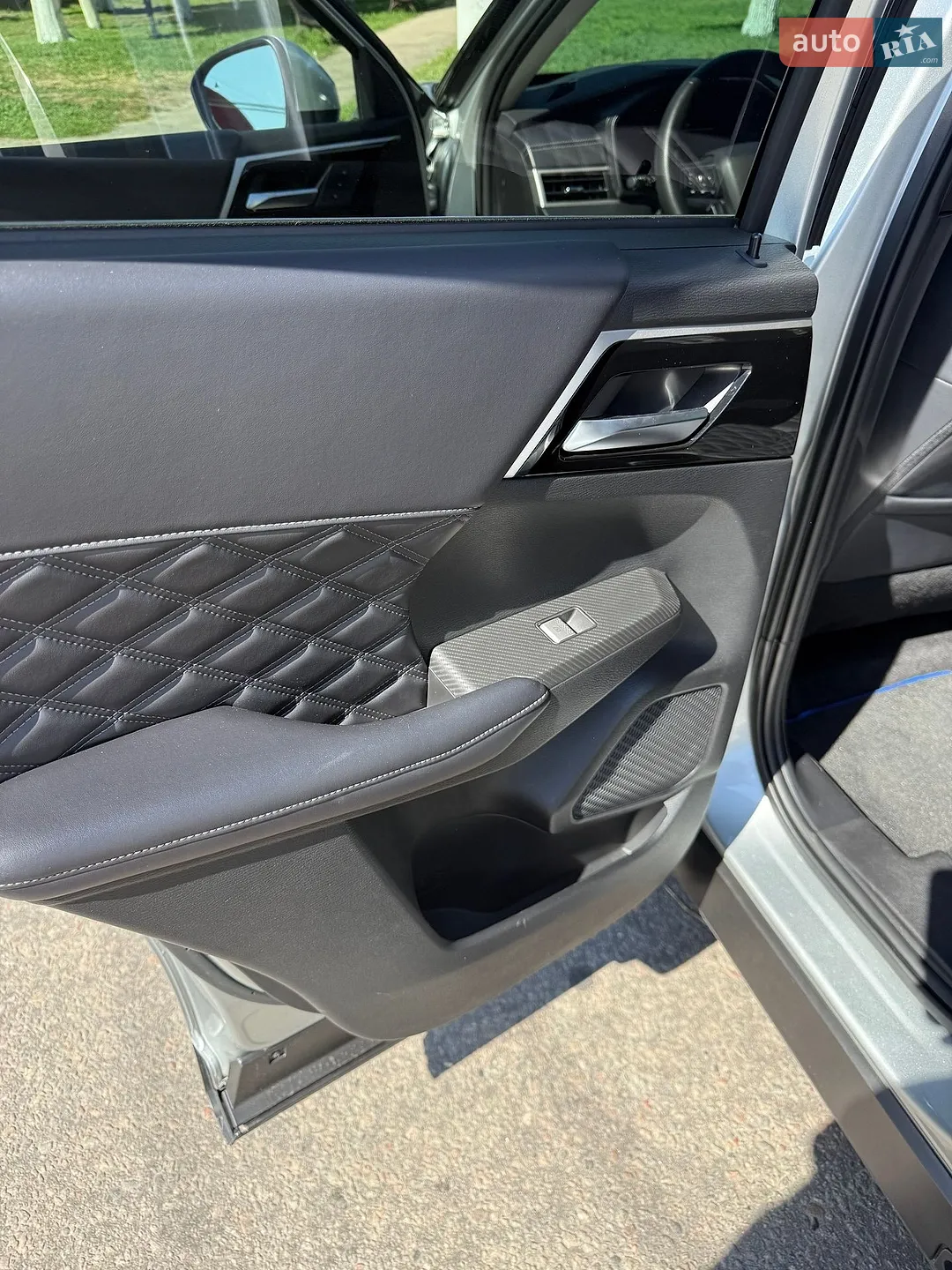 2024 Mitsubishi Outlander - мініатюра 17