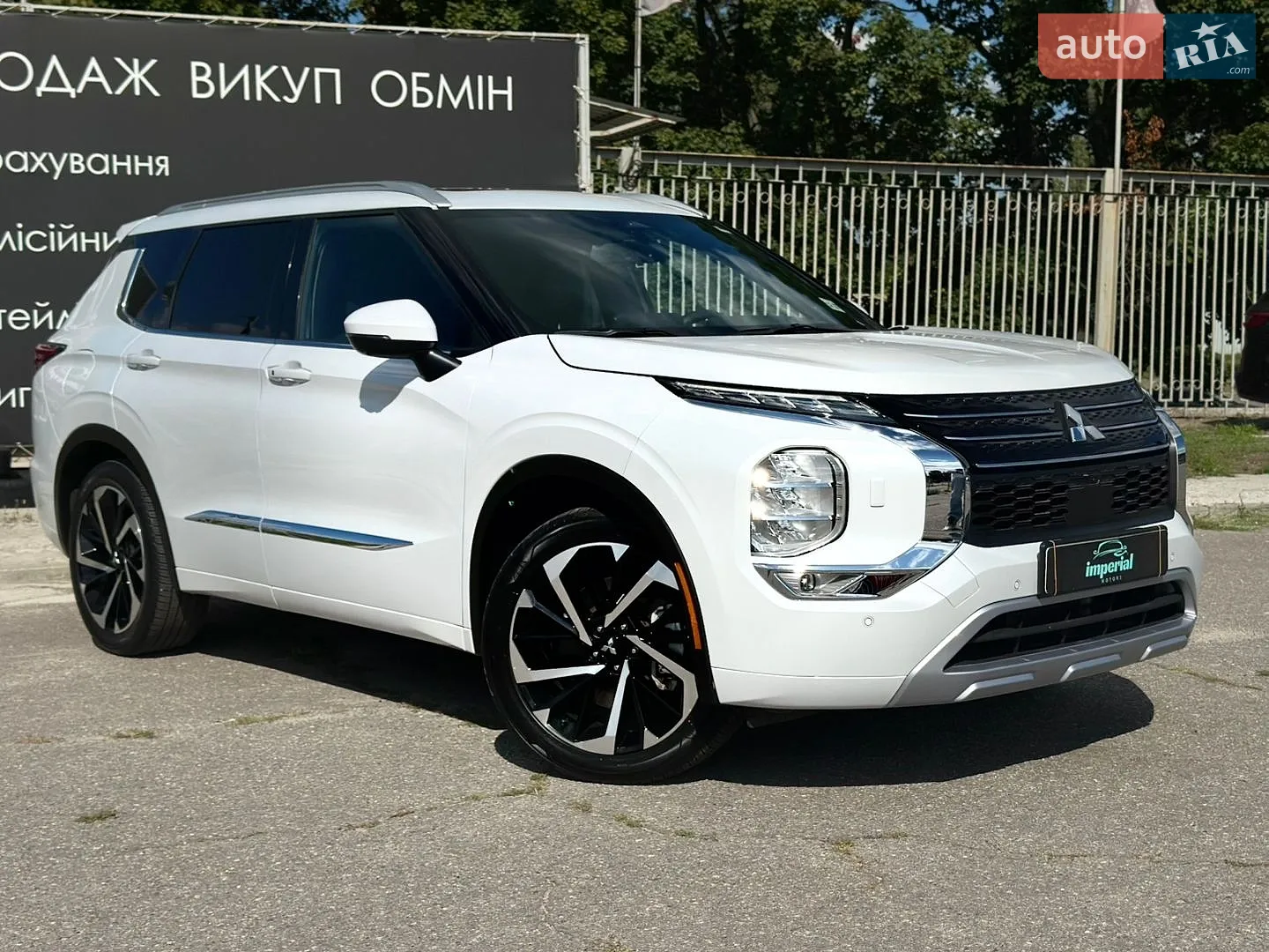 2021 Mitsubishi Outlander - мініатюра 3