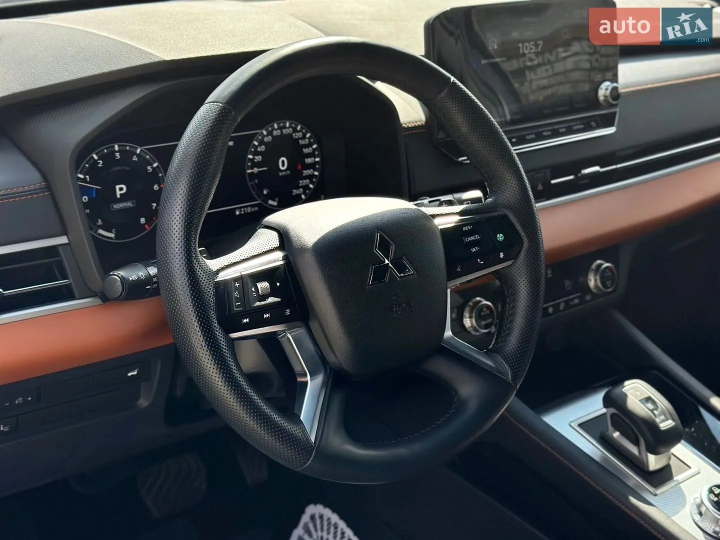 2021 Mitsubishi Outlander - мініатюра 16