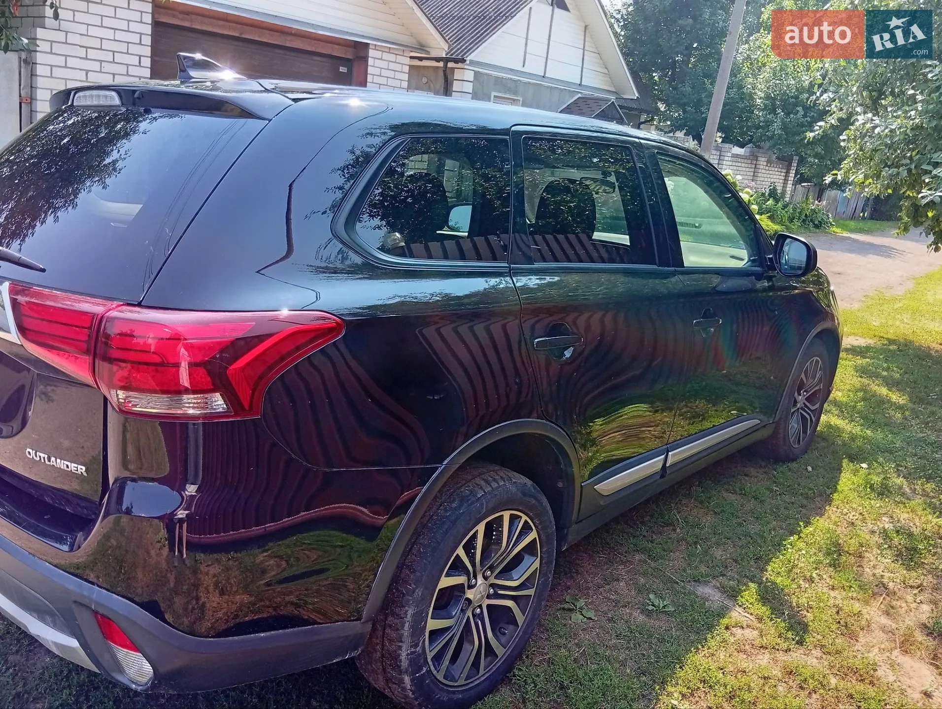 2016 Mitsubishi Outlander - мініатюра 26