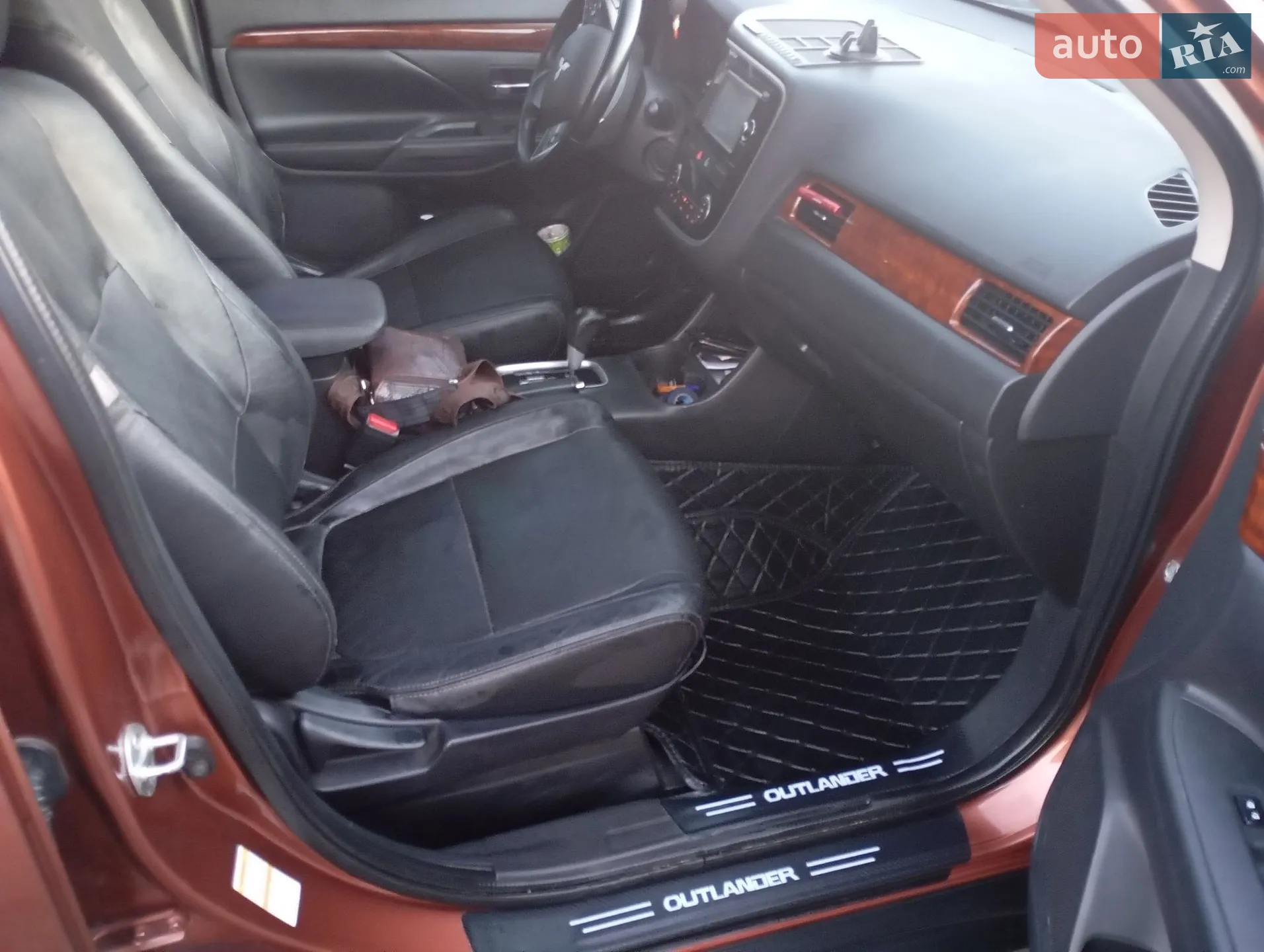 2014 Mitsubishi Outlander - мініатюра 9