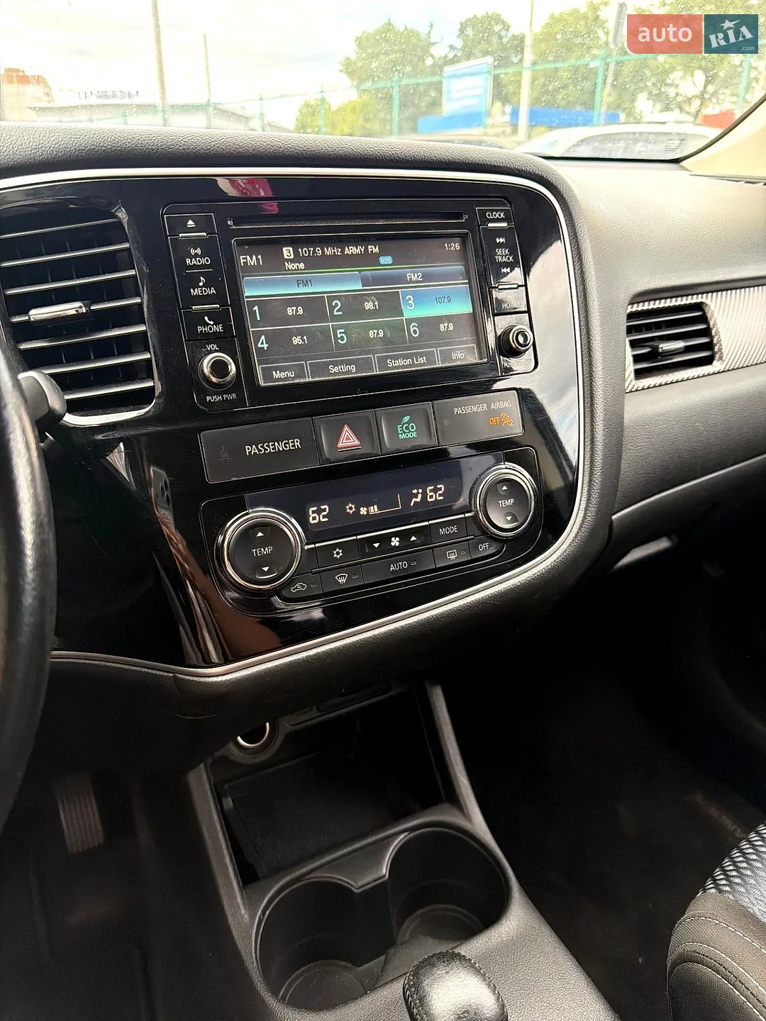 2015 Mitsubishi Outlander - мініатюра 15