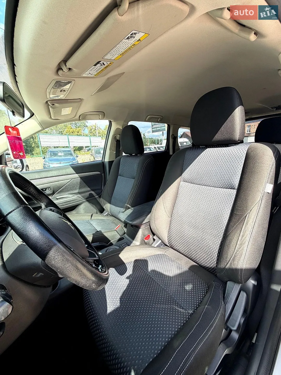 2015 Mitsubishi Outlander - мініатюра 10