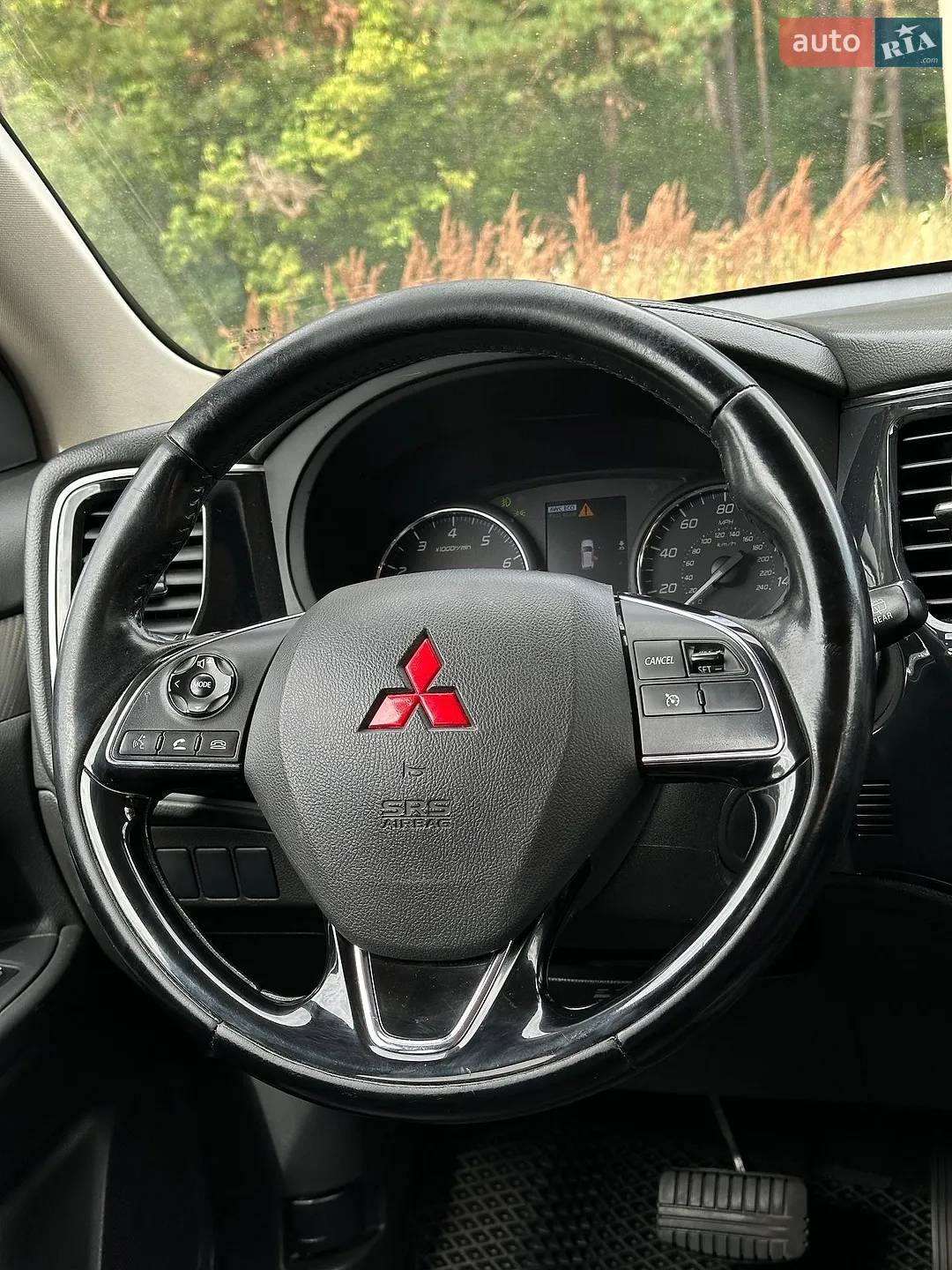 2017 Mitsubishi Outlander - мініатюра 17