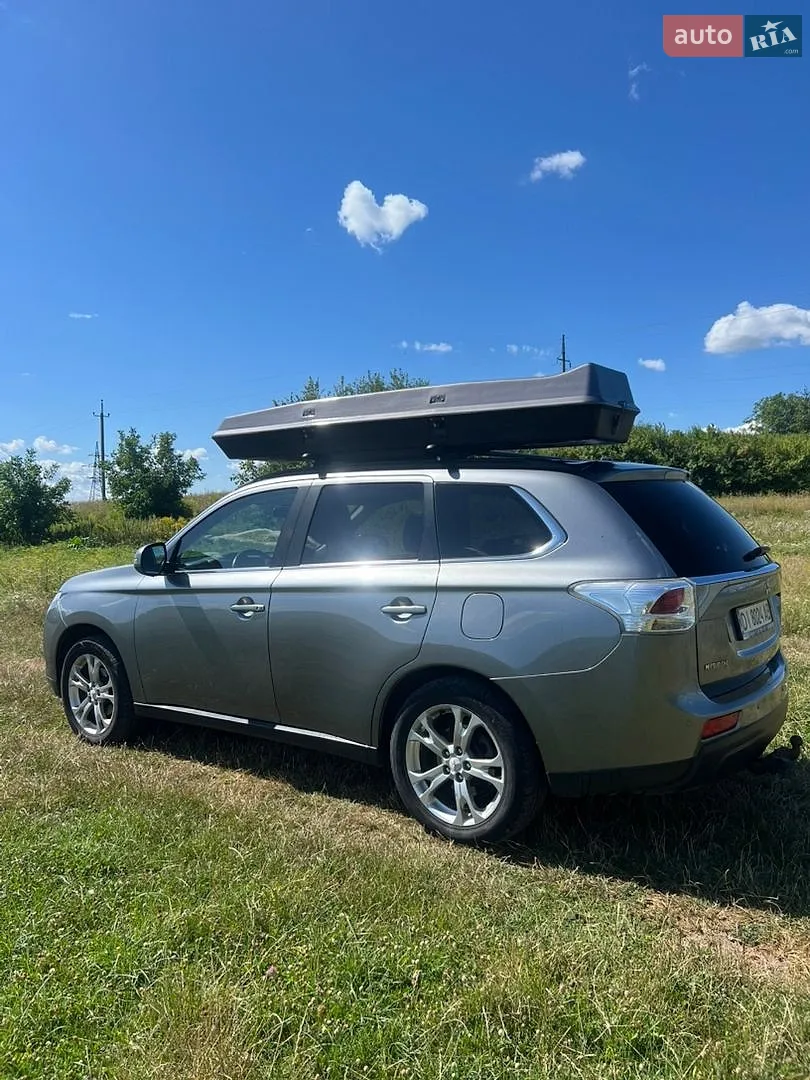 2013 Mitsubishi Outlander - мініатюра 5