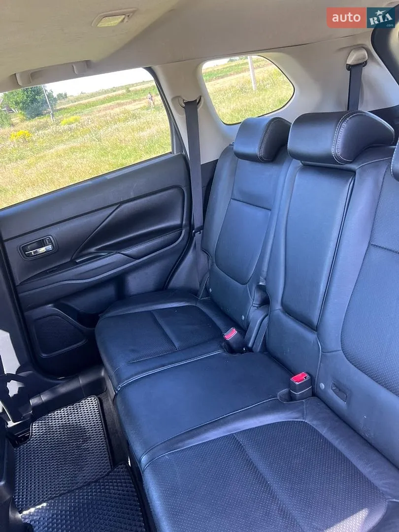 2013 Mitsubishi Outlander - мініатюра 7
