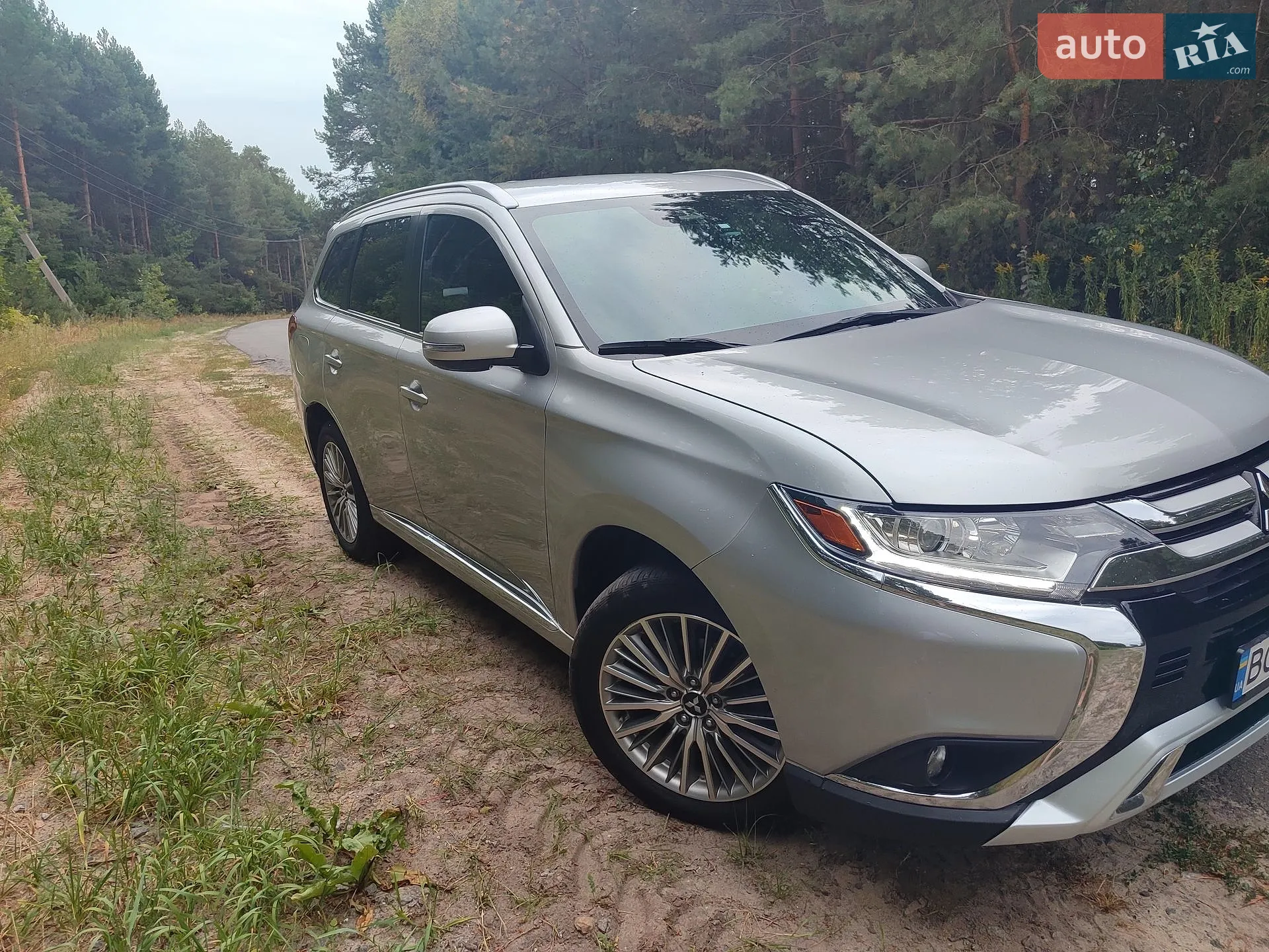 2022 Mitsubishi Outlander - мініатюра 2