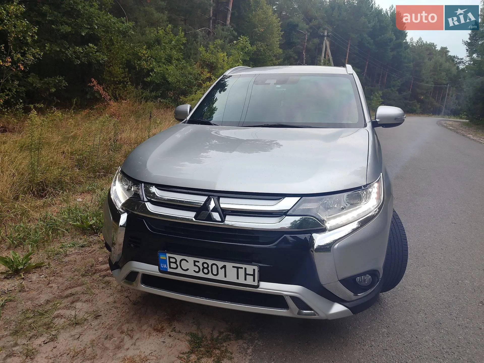 2022 Mitsubishi Outlander - мініатюра 11