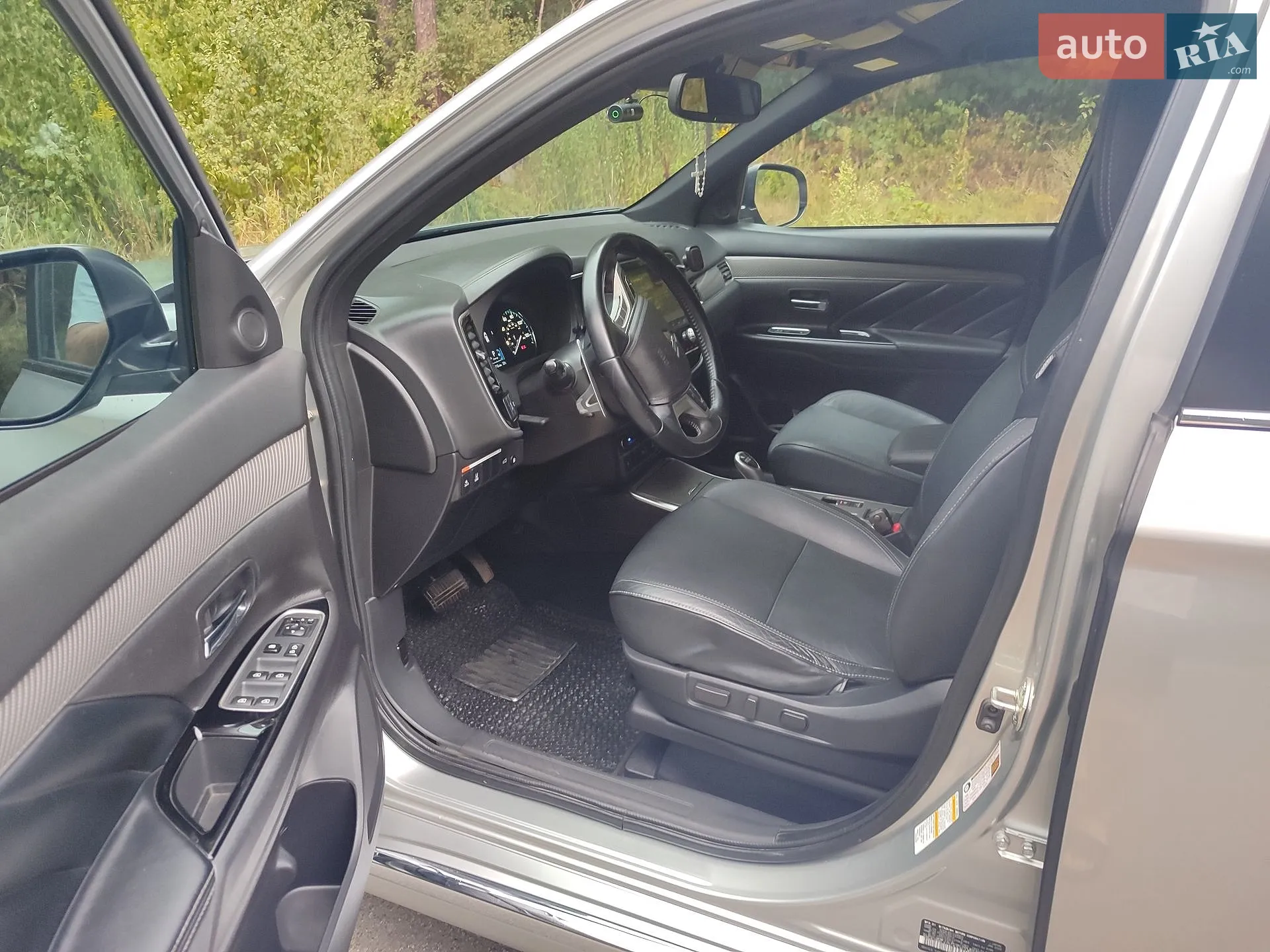 2022 Mitsubishi Outlander - мініатюра 16