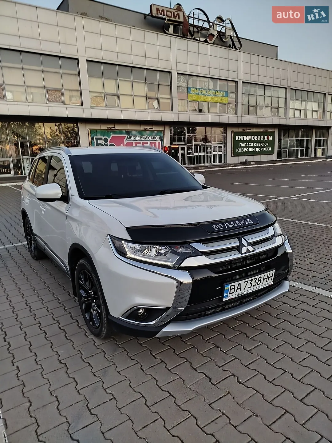 2016 Mitsubishi Outlander - мініатюра 13