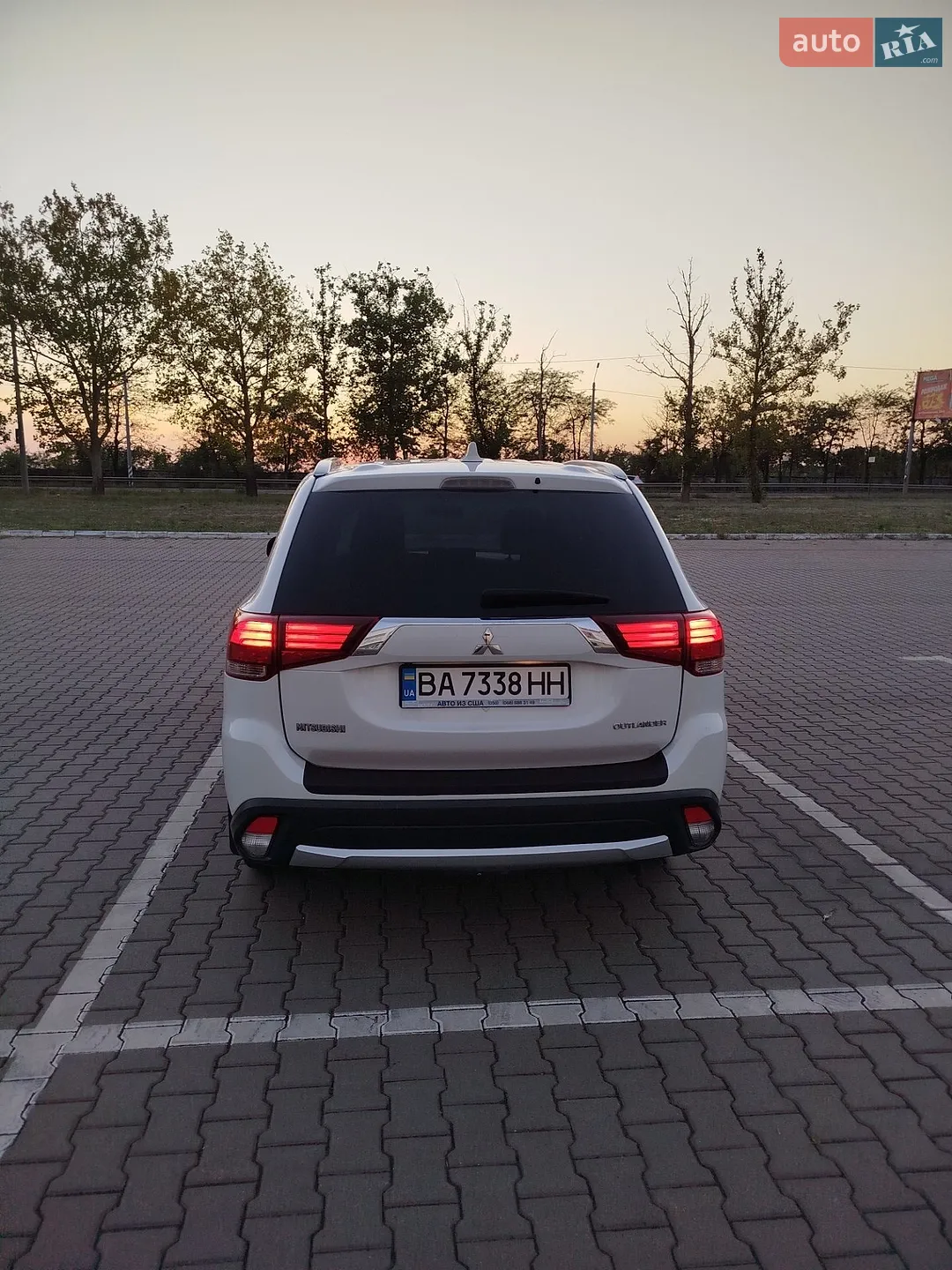 2016 Mitsubishi Outlander - мініатюра 15