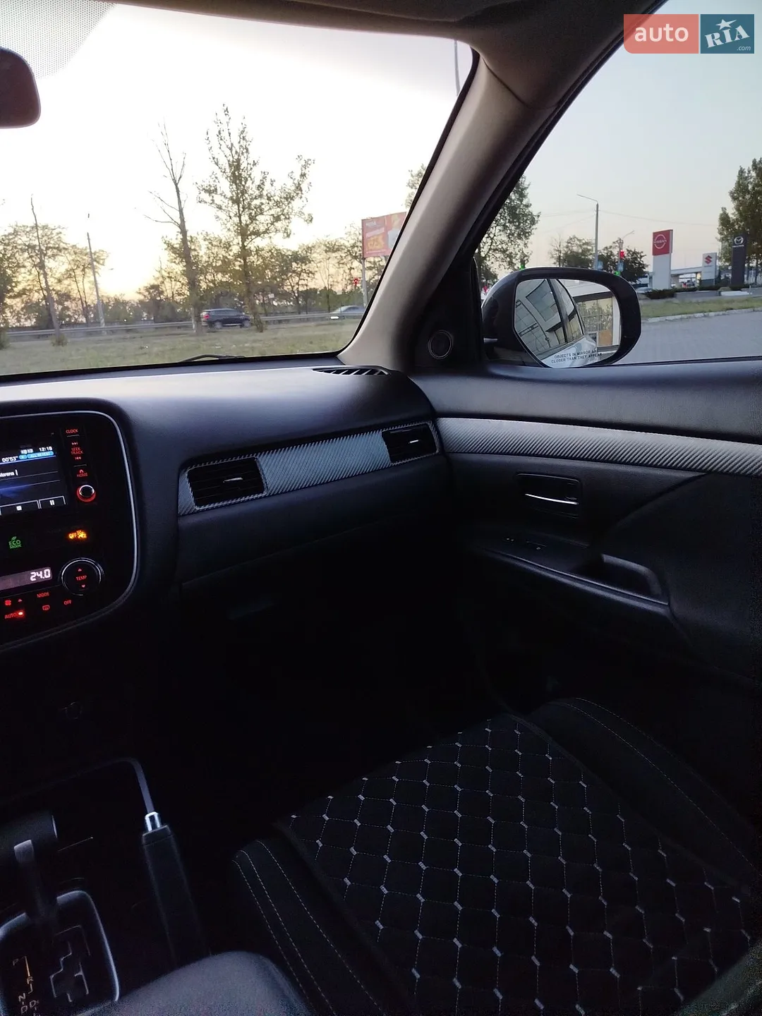 2016 Mitsubishi Outlander - мініатюра 23