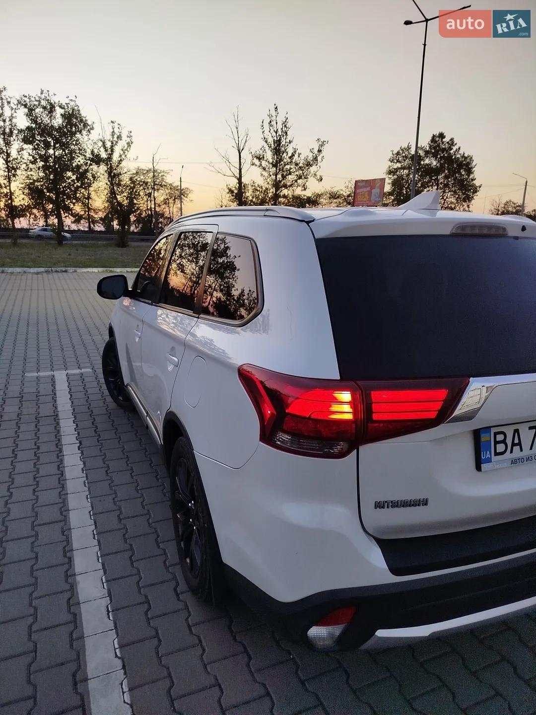 2016 Mitsubishi Outlander - мініатюра 28