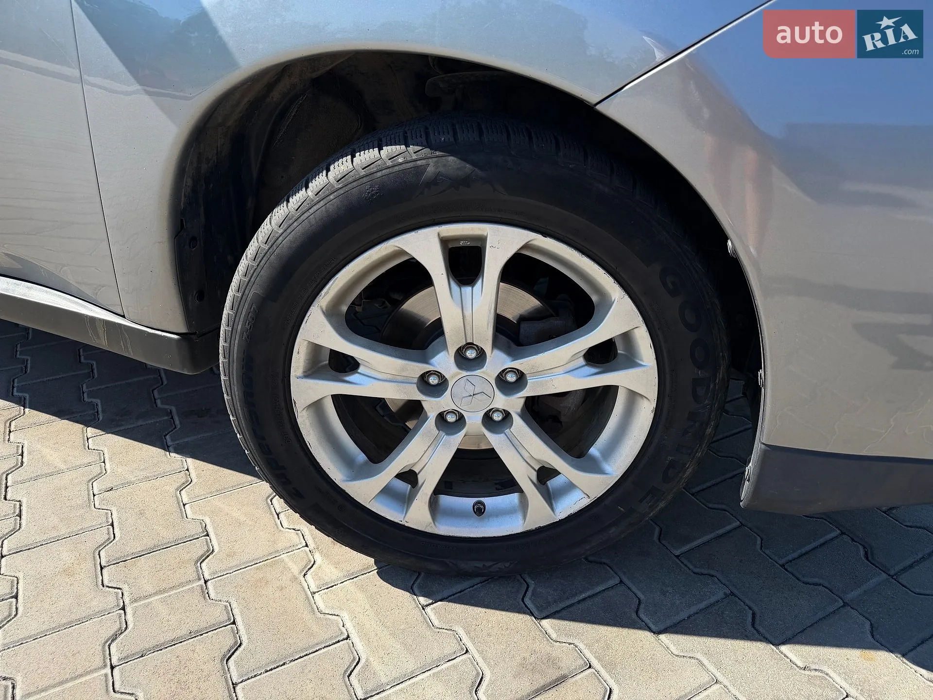 2013 Mitsubishi Outlander - мініатюра 18