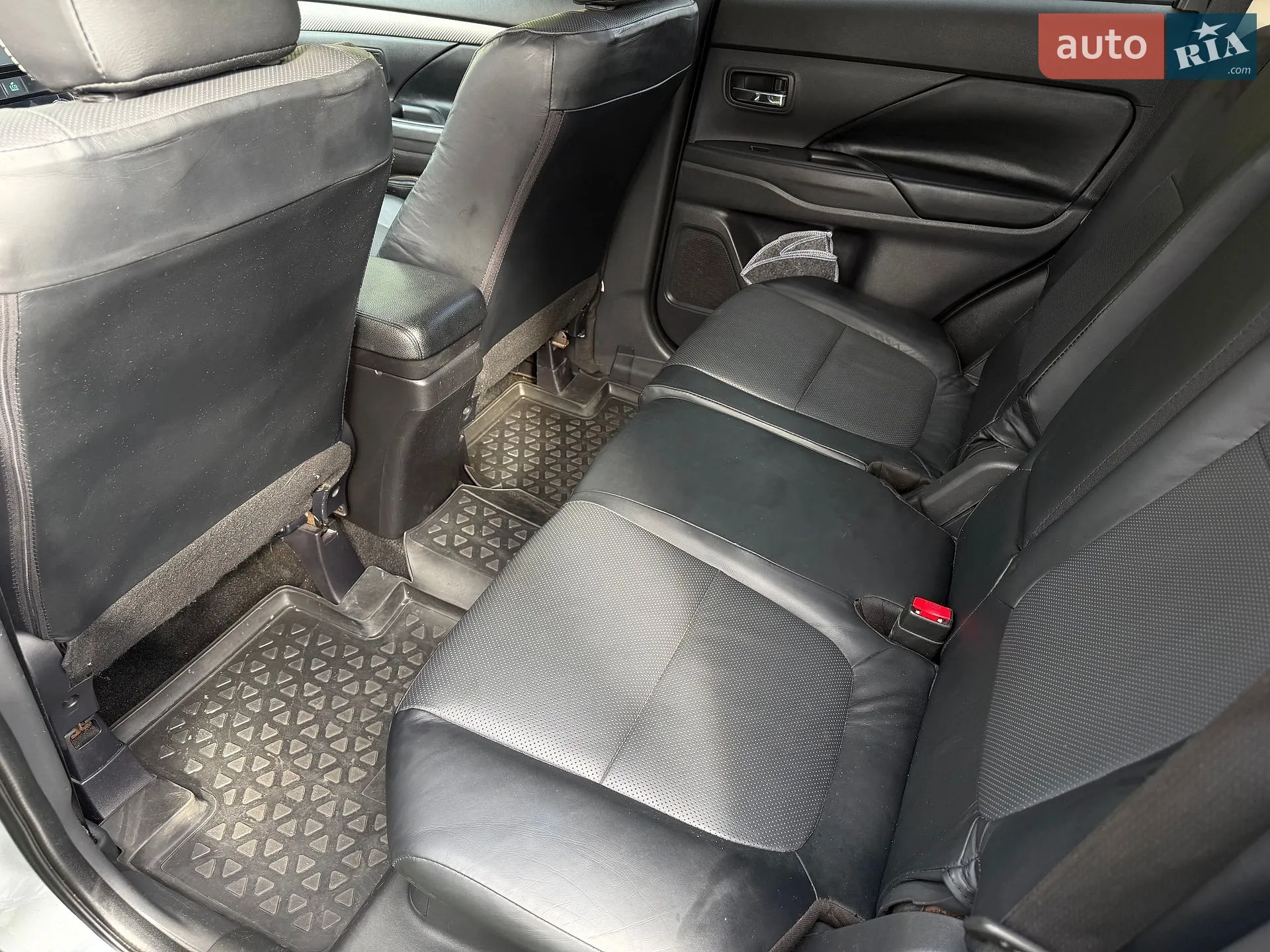 2013 Mitsubishi Outlander - мініатюра 32