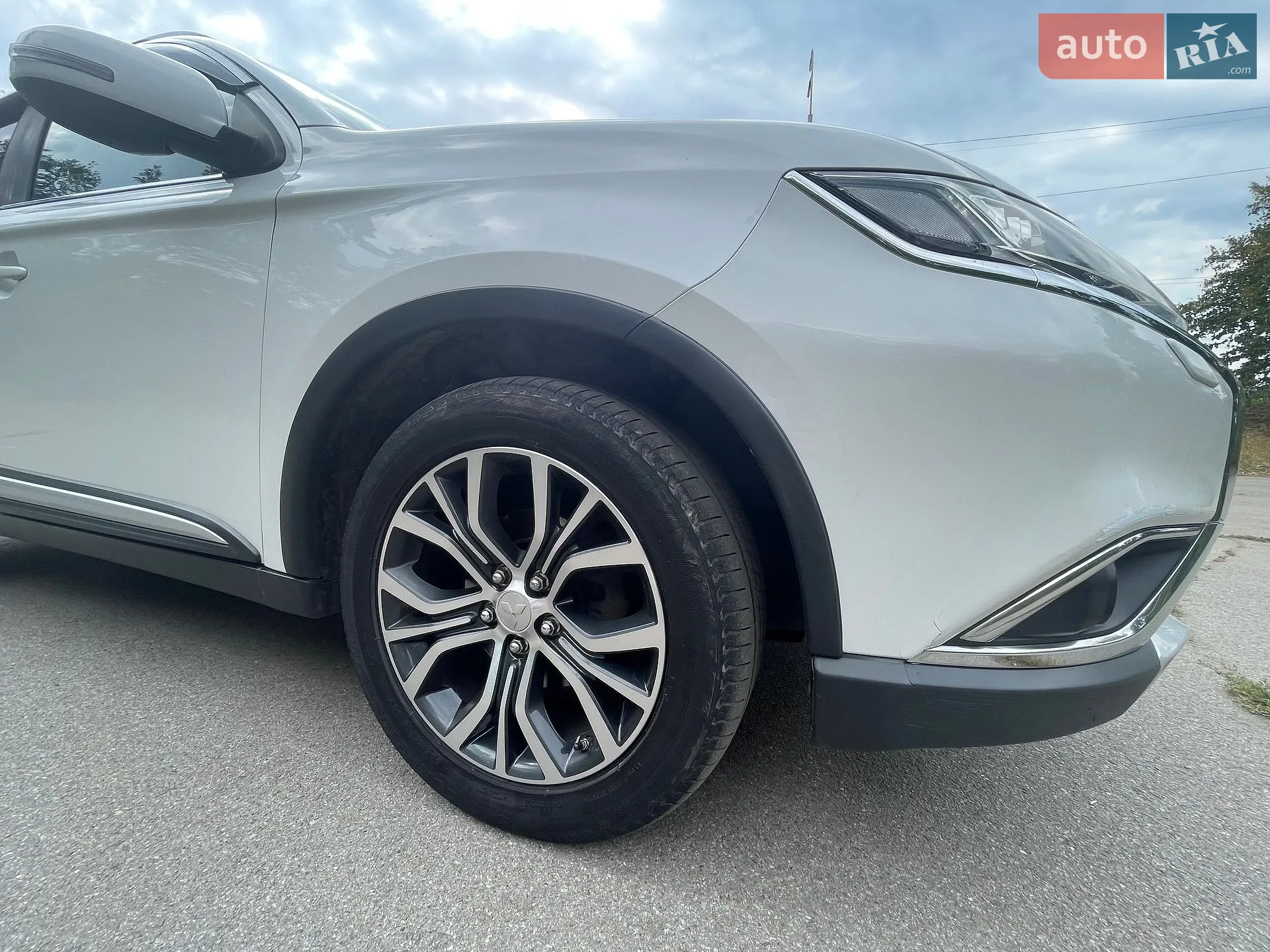 2016 Mitsubishi Outlander - мініатюра 9