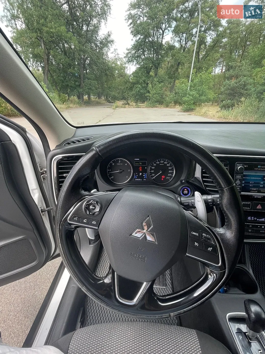 2016 Mitsubishi Outlander - мініатюра 10