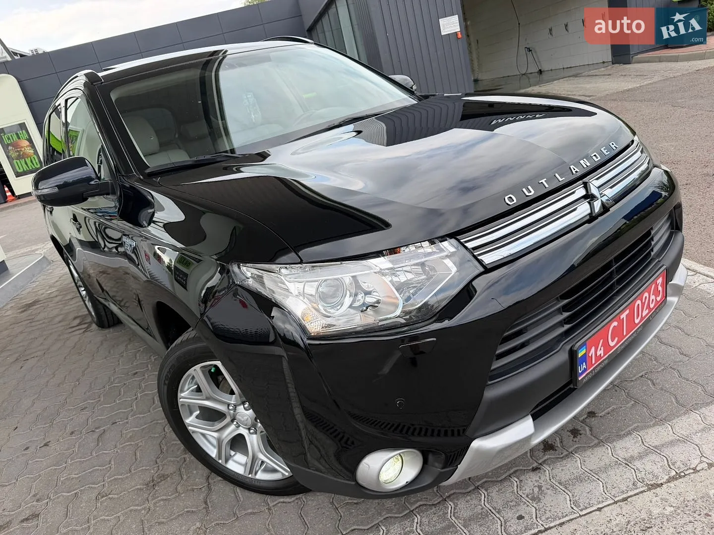 2014 Mitsubishi Outlander - мініатюра 11