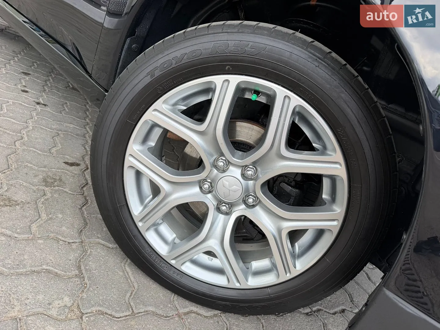 2014 Mitsubishi Outlander - мініатюра 14