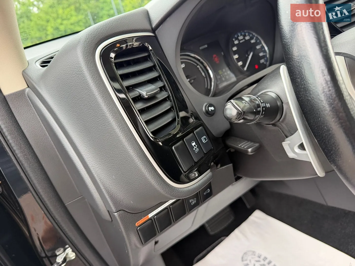 2014 Mitsubishi Outlander - мініатюра 86