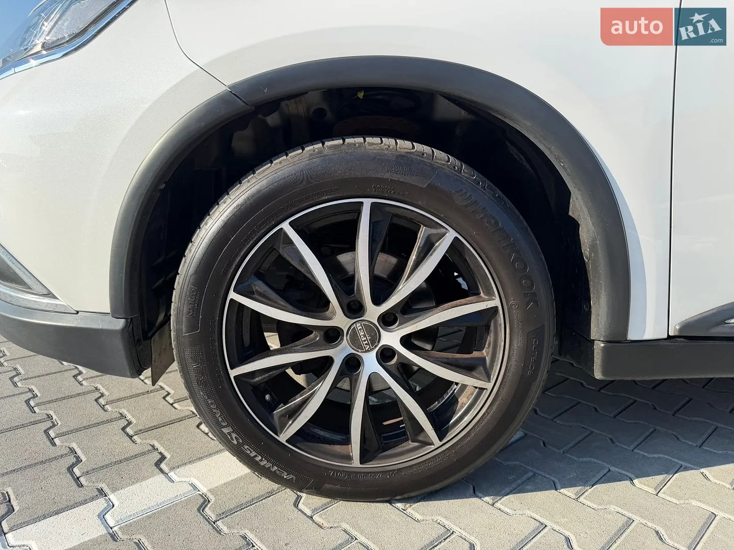 2016 Mitsubishi Outlander - мініатюра 13