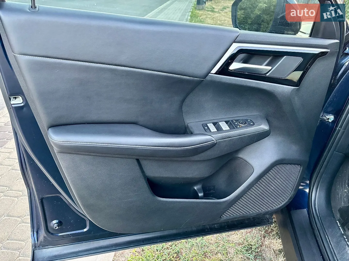 2021 Mitsubishi Outlander - мініатюра 26