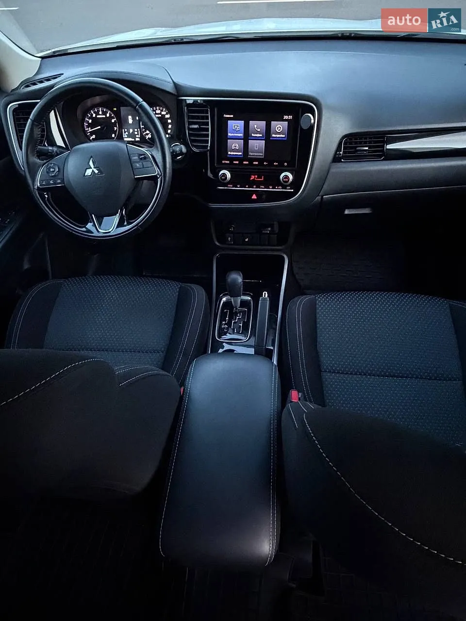 2021 Mitsubishi Outlander - мініатюра 11