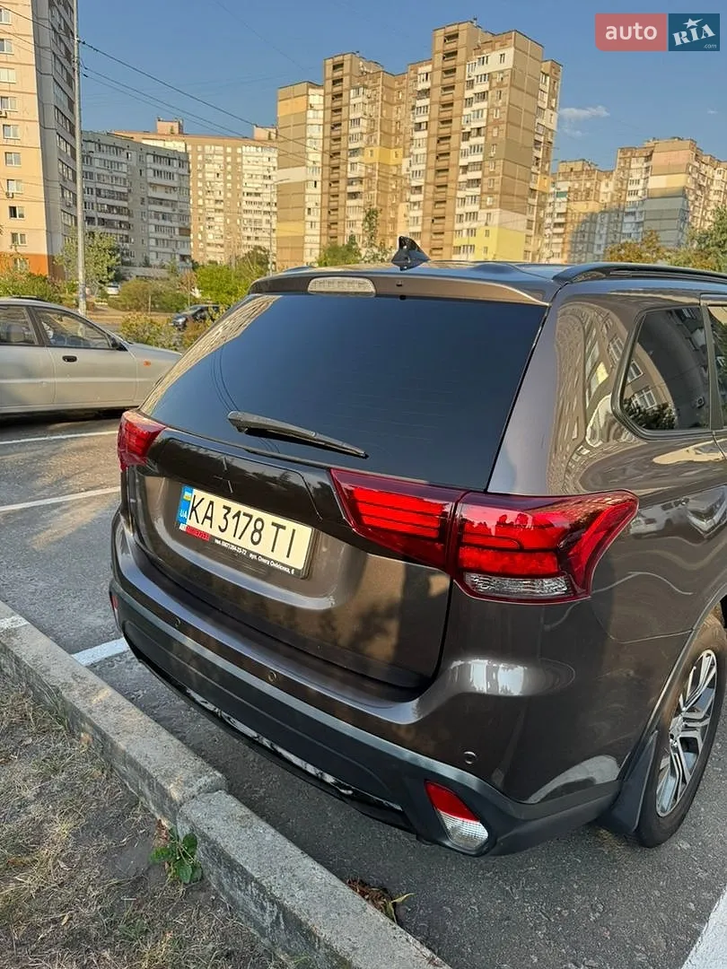 2016 Mitsubishi Outlander - мініатюра 5