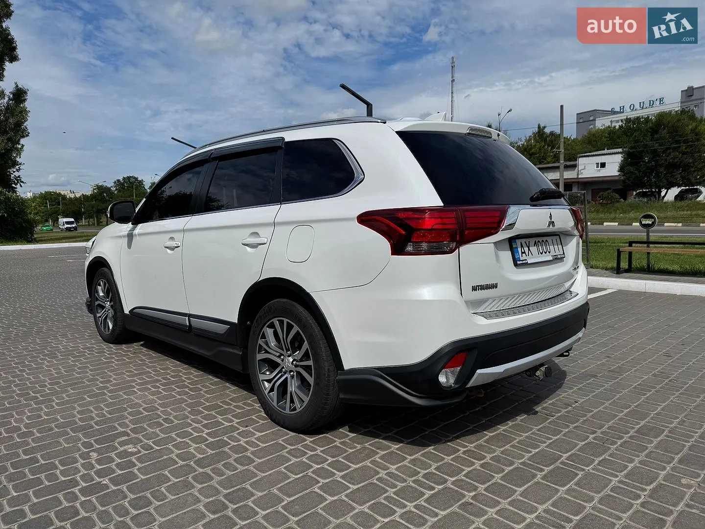 2017 Mitsubishi Outlander - мініатюра 6