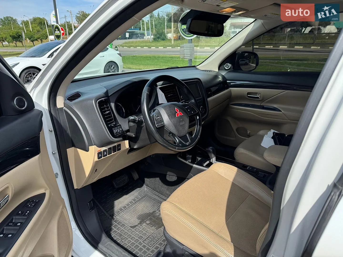 2017 Mitsubishi Outlander - мініатюра 9