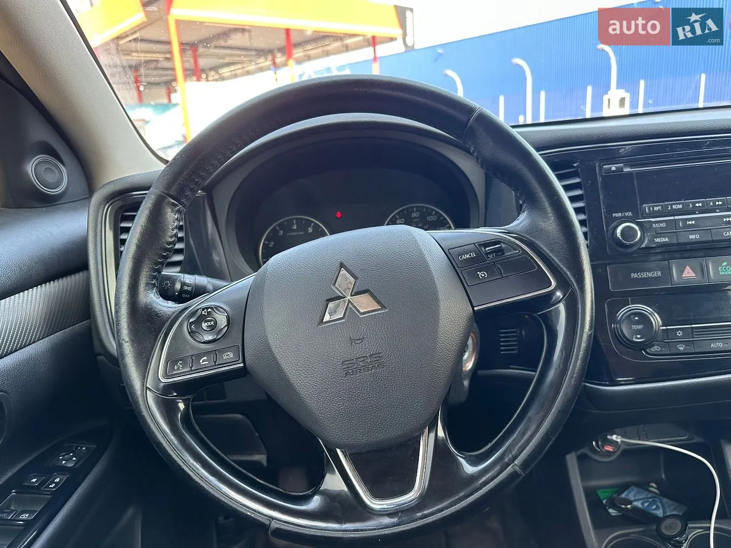 2016 Mitsubishi Outlander - мініатюра 14