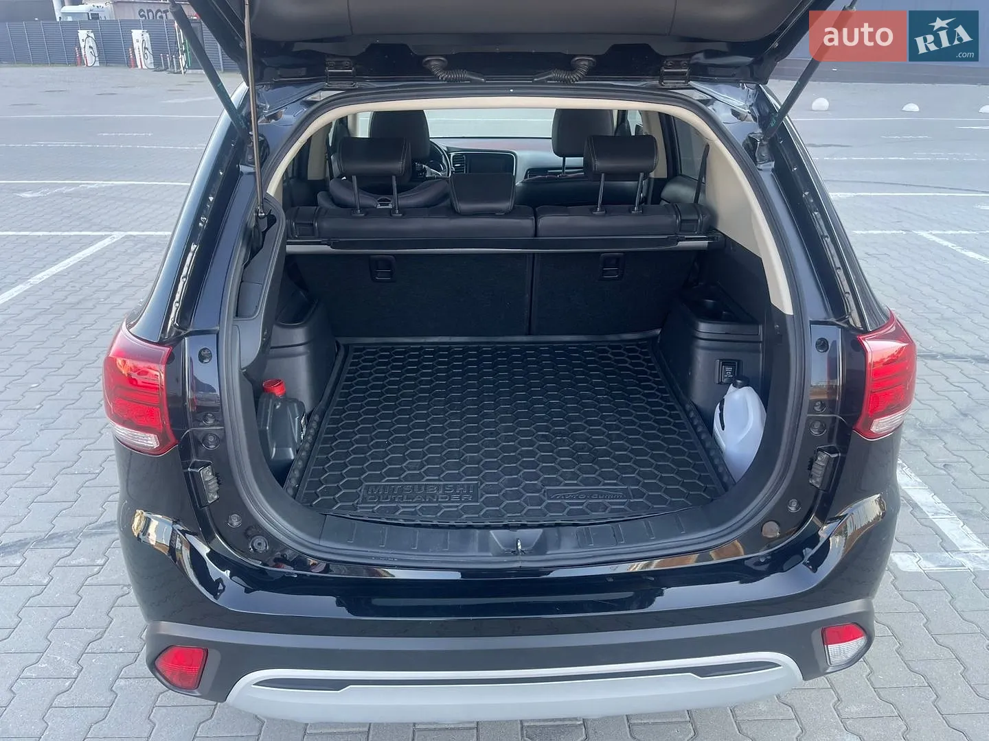 2019 Mitsubishi Outlander - мініатюра 12