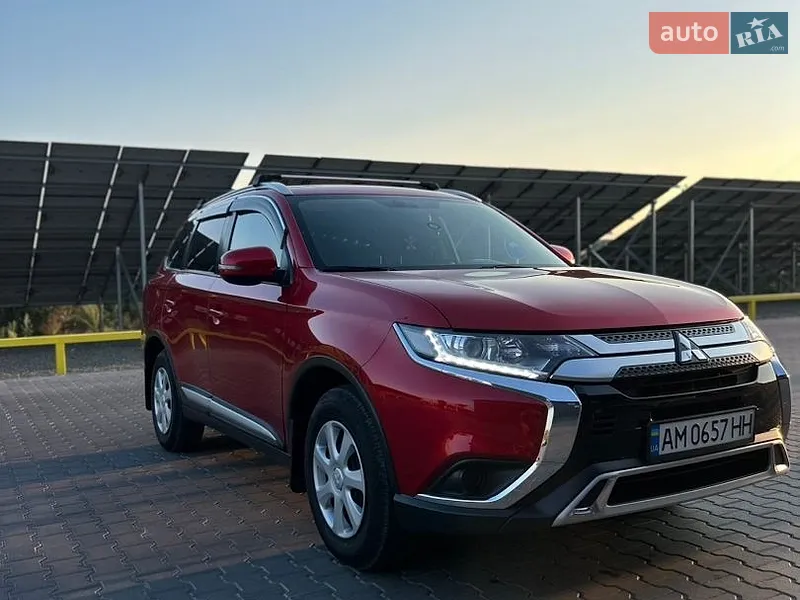 Mitsubishi Outlander 2021