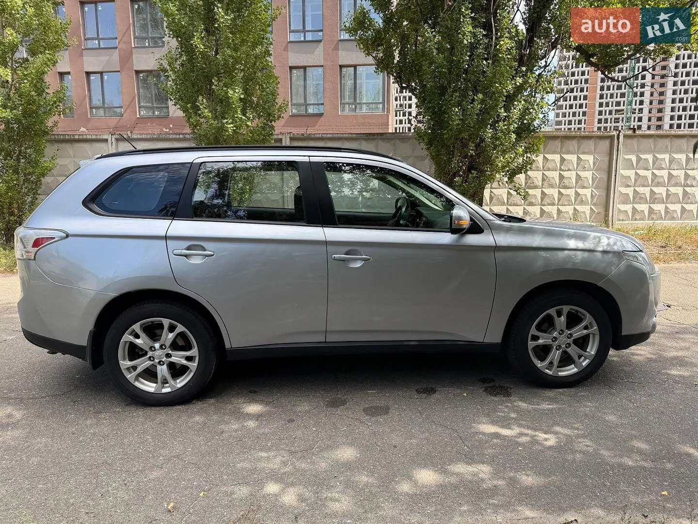 2013 Mitsubishi Outlander - мініатюра 12