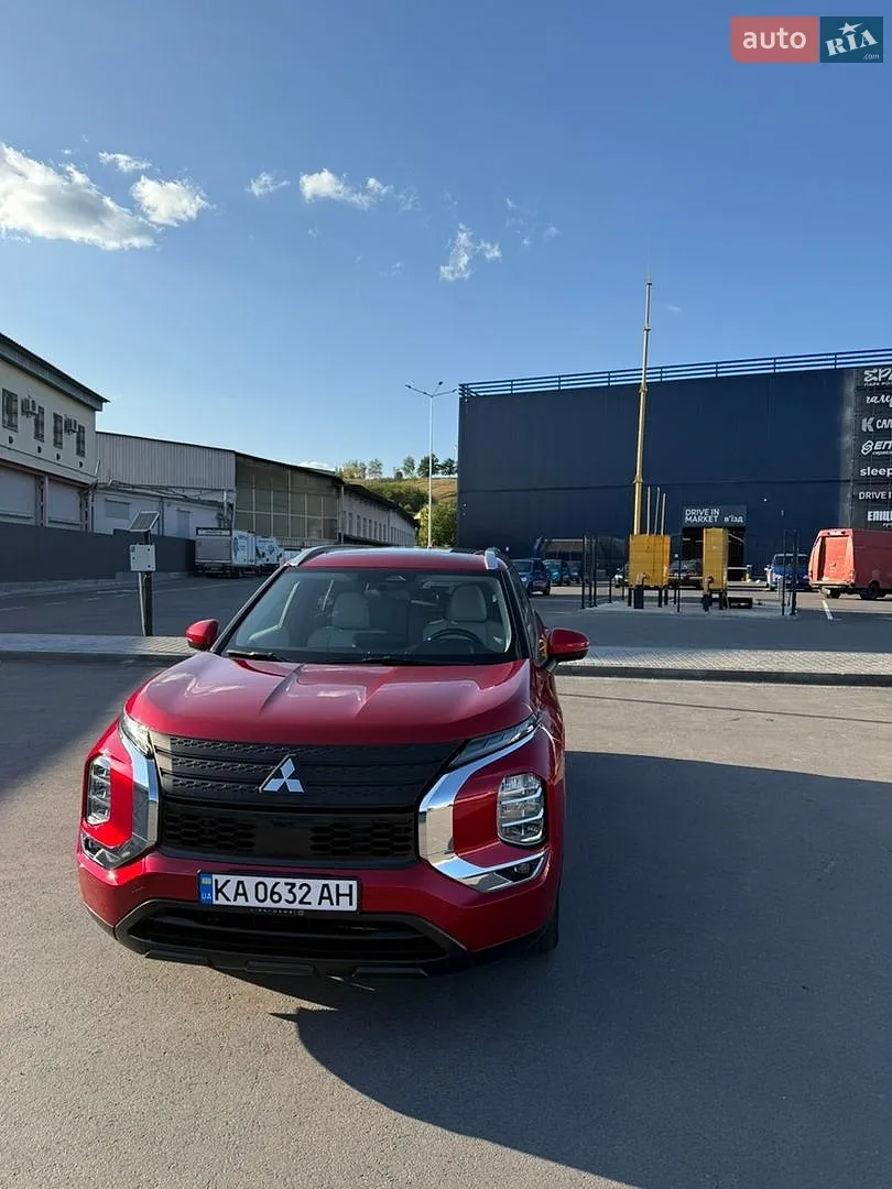 2022 Mitsubishi Outlander - мініатюра 19