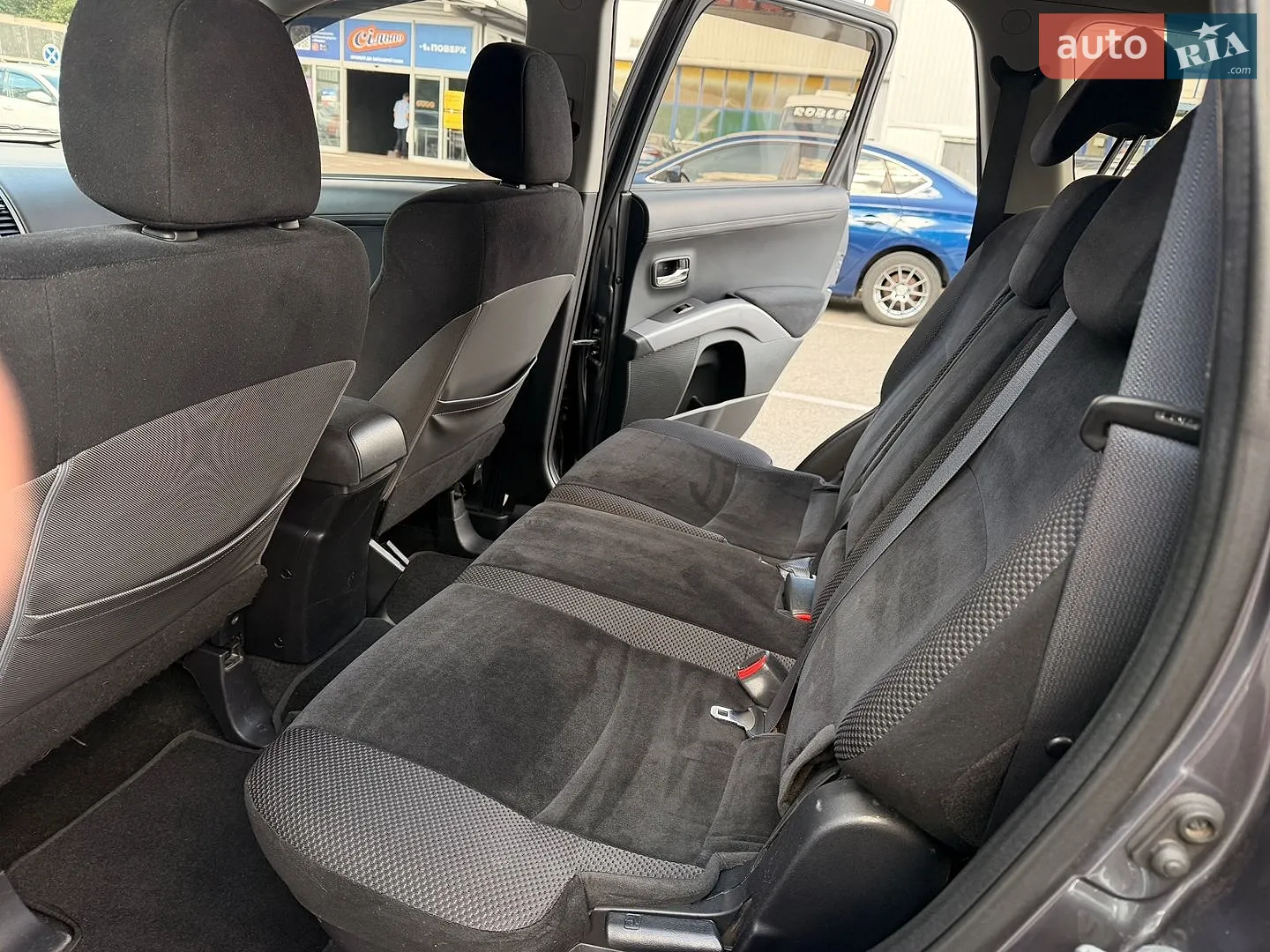 2012 Mitsubishi Outlander - мініатюра 3