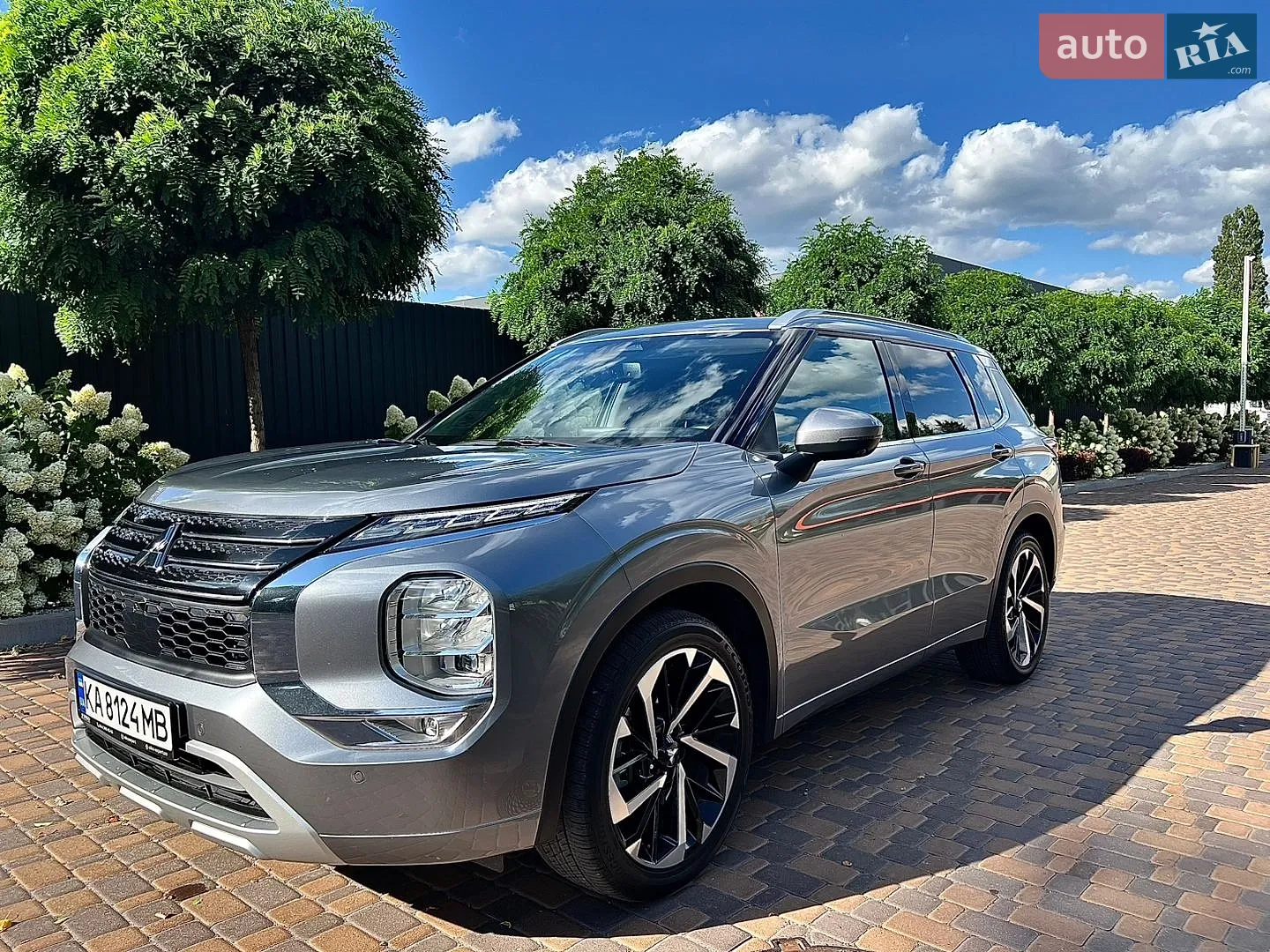 2024 Mitsubishi Outlander - мініатюра 12