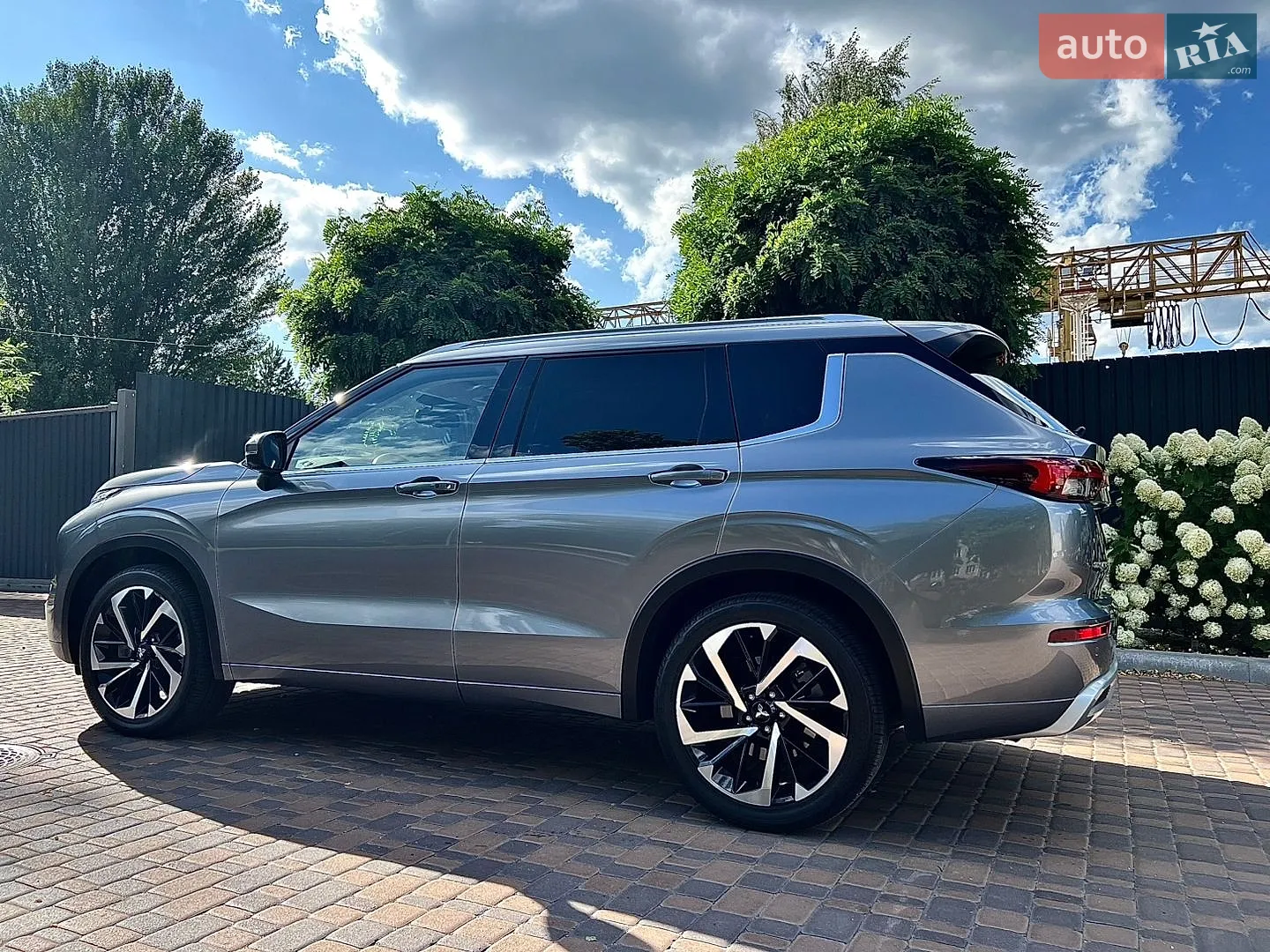 2024 Mitsubishi Outlander - мініатюра 23