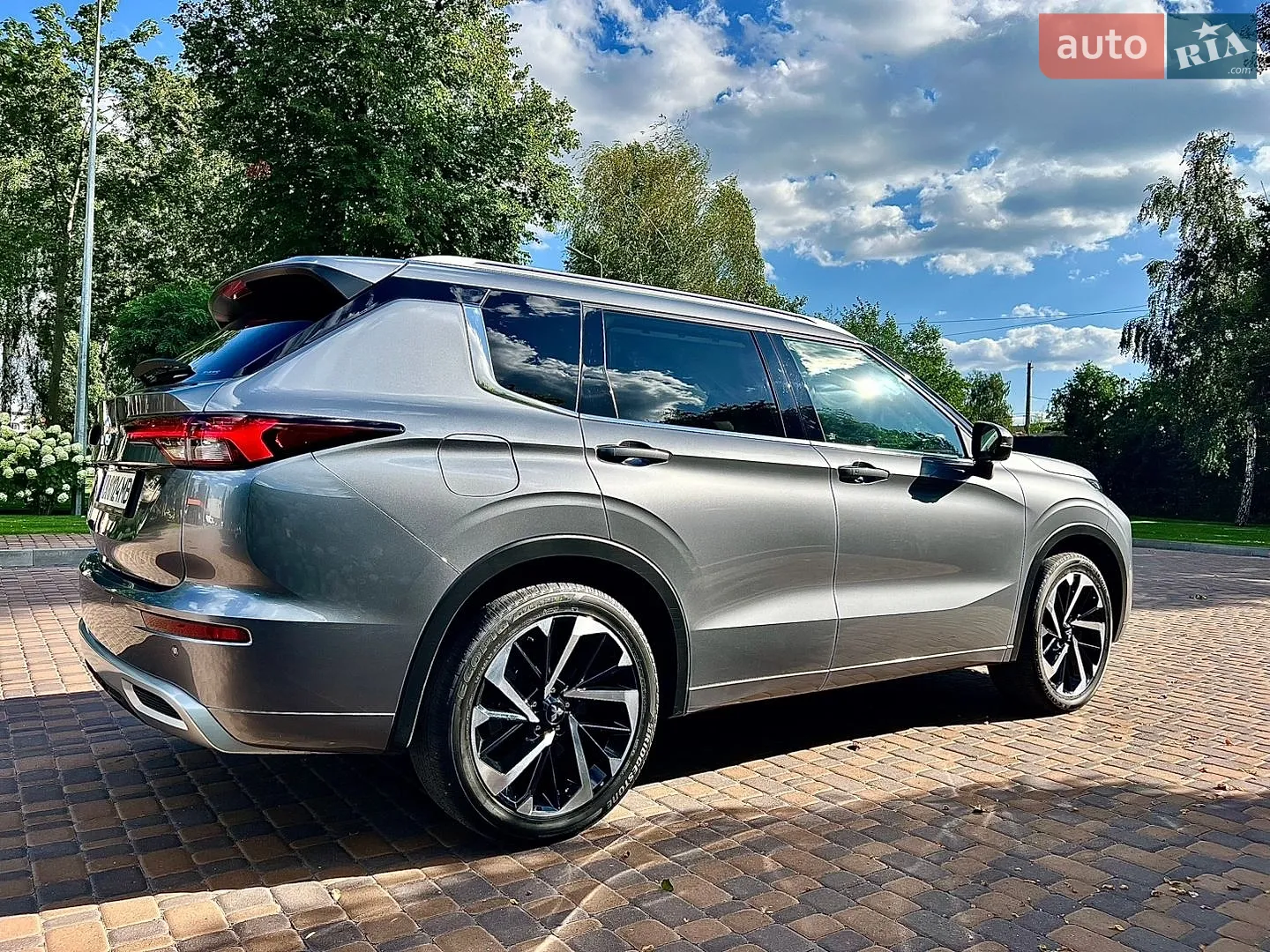 2024 Mitsubishi Outlander - мініатюра 25