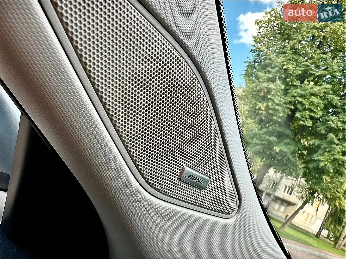 2024 Mitsubishi Outlander - мініатюра 79