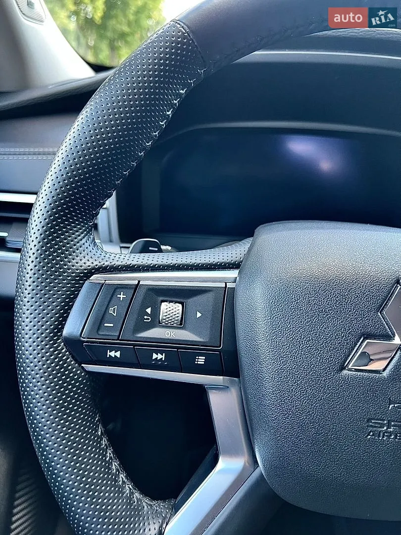 2024 Mitsubishi Outlander - мініатюра 71
