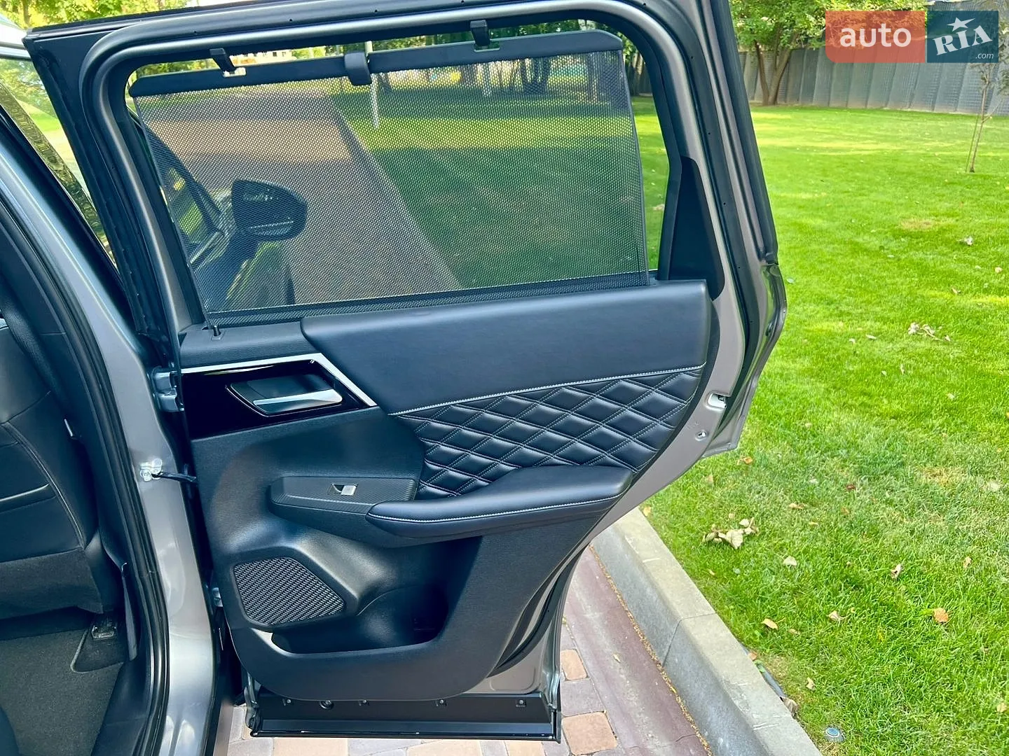 2024 Mitsubishi Outlander - мініатюра 52