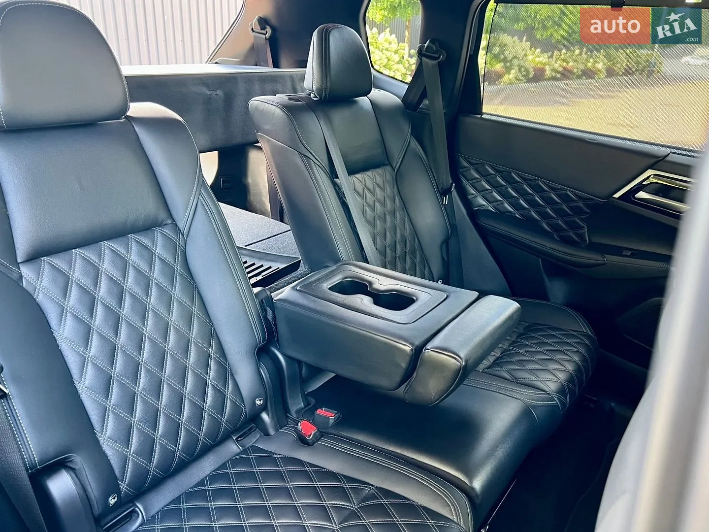 2024 Mitsubishi Outlander - мініатюра 54