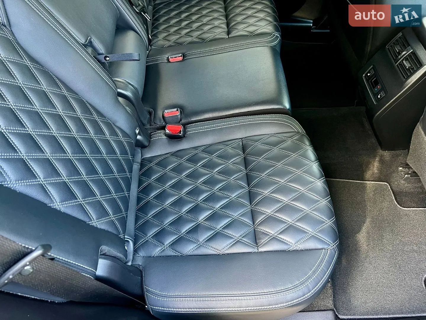 2024 Mitsubishi Outlander - мініатюра 57