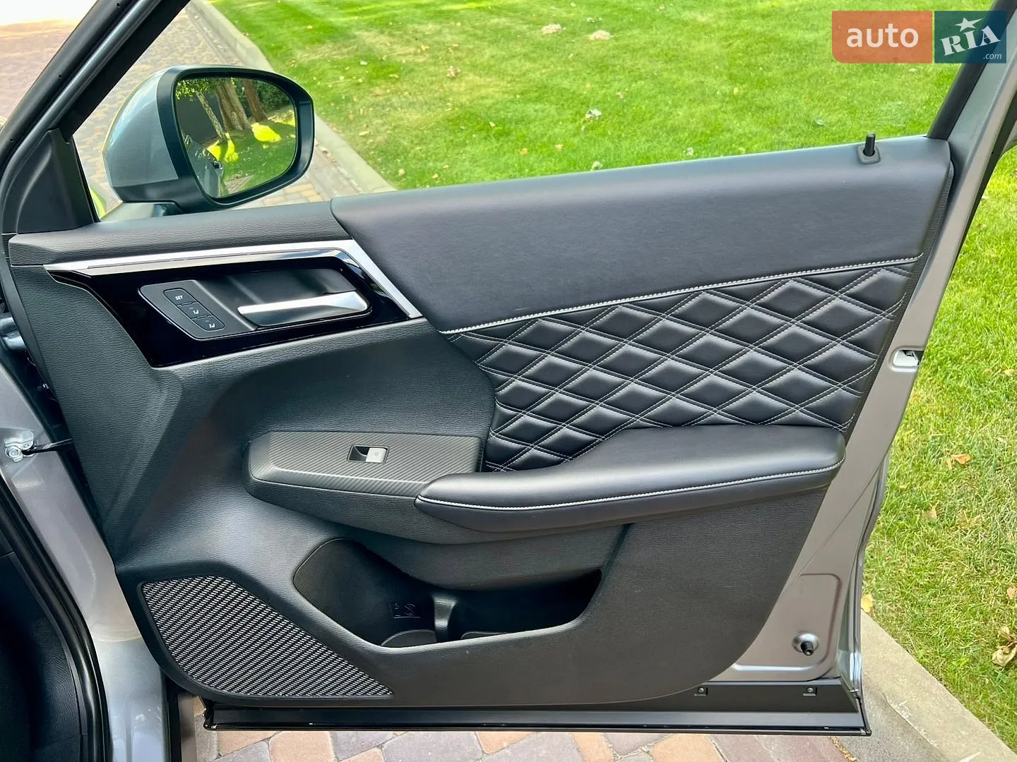2024 Mitsubishi Outlander - мініатюра 45