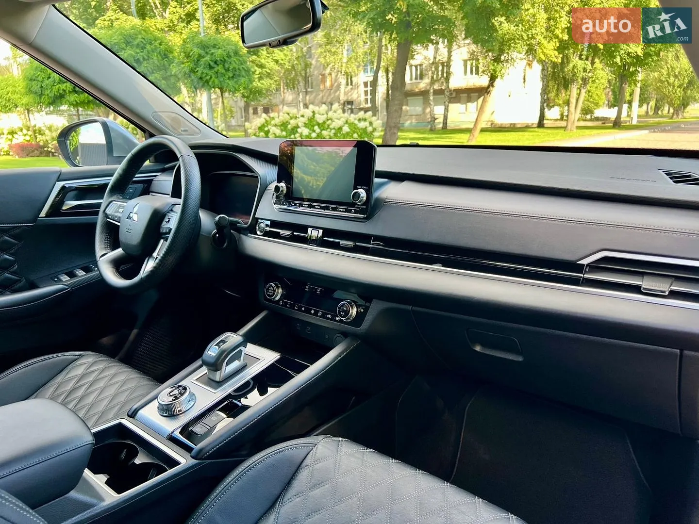 2024 Mitsubishi Outlander - мініатюра 59