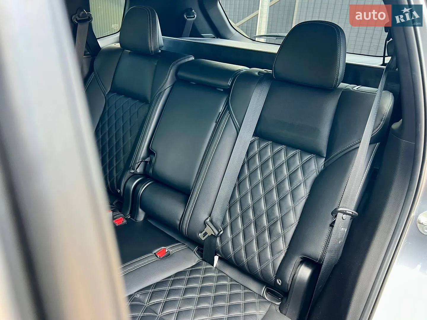 2024 Mitsubishi Outlander - мініатюра 65
