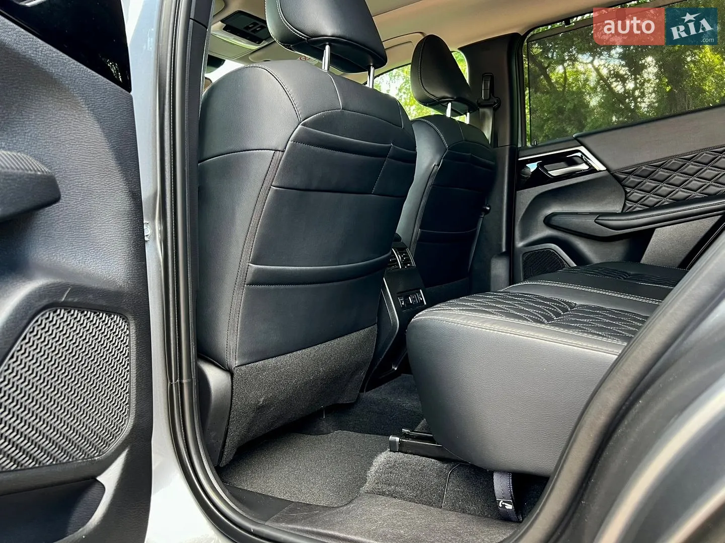 2024 Mitsubishi Outlander - мініатюра 66